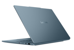 A Lenovo Yoga Slim 7 14 Gen 10 mostantól AMD Krackan Point APU-val rendelkezik. (Kép forrása: Lenovo)