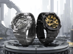 A Casio G-Shock GM-110D-8AJF (balra) és a G-Shock GM-110BD-1A9JF (jobbra). (Kép forrása: Yahoo! Japan)