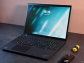 Lenovo ThinkPad T16 G2 AMD laptop felülvizsgálata: Nagy ThinkPad még jobb Ryzen 7040-gyel