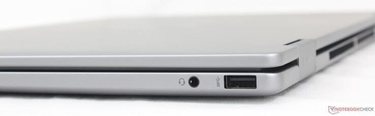 Jobbra: 3,5 mm-es fejhallgató, USB-A (10 Gbps)