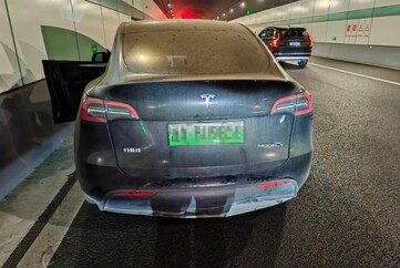 Tesla Model Y sérülés. (Kép forrása: @Tslachan)