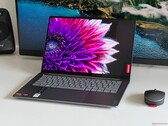 Lenovo Yoga Pro 7 14 G9 felülvizsgálat - A nagy teljesítményű multimédiás laptop AMD Zen 5 és 120 Hz OLED kijelzővel