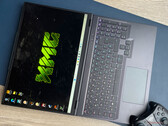 XMG Neo 16 (Early 24) felülvizsgálat: Teljes RTX 4090 teljesítmény egy kompakt játék laptopban