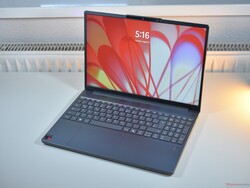 A 15 hüvelykes IdeaPad Slim 3 egy tisztességes, megfizethető irodai laptop