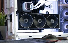 Az AMD Radeon RX 9070 XT nyilvánvalóan legyőzi az RX 7900 XT-t és versenyez az RX 7900 XTX-szel