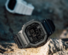 A fekete Casio G-Shock GW-5000HS-1ER (elöl) és a fehér GW-5000HS-7ER. (Kép forrása: Casio)